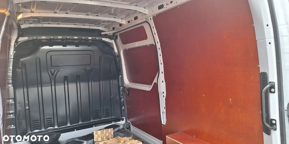 Renault Master III - 23