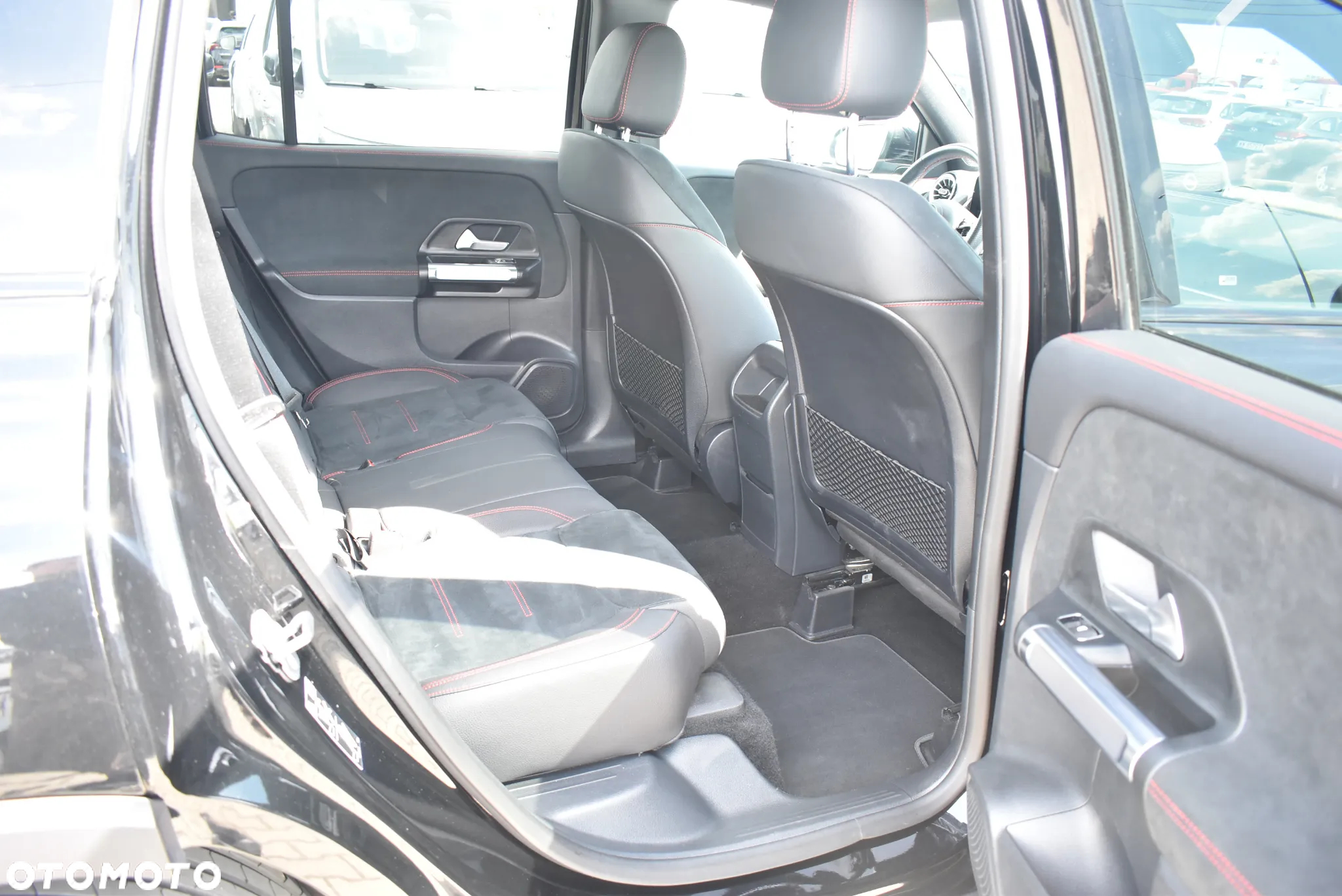 Mercedes-Benz GLB 200 d 4-Matic 8G-DCT - 16