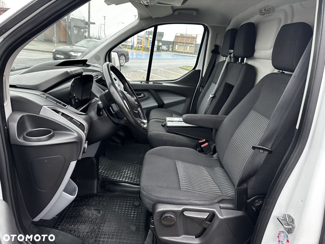 Ford Transit Custom - 14
