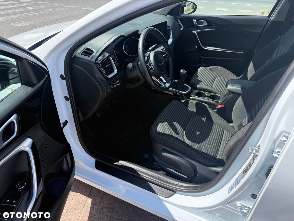Kia Ceed 1.5 T-GDI L Business Line - 10