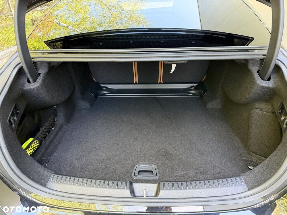 Mercedes-Benz Klasa E 220 d mHEV 4-Matic AMG 9G-Tronic - 20