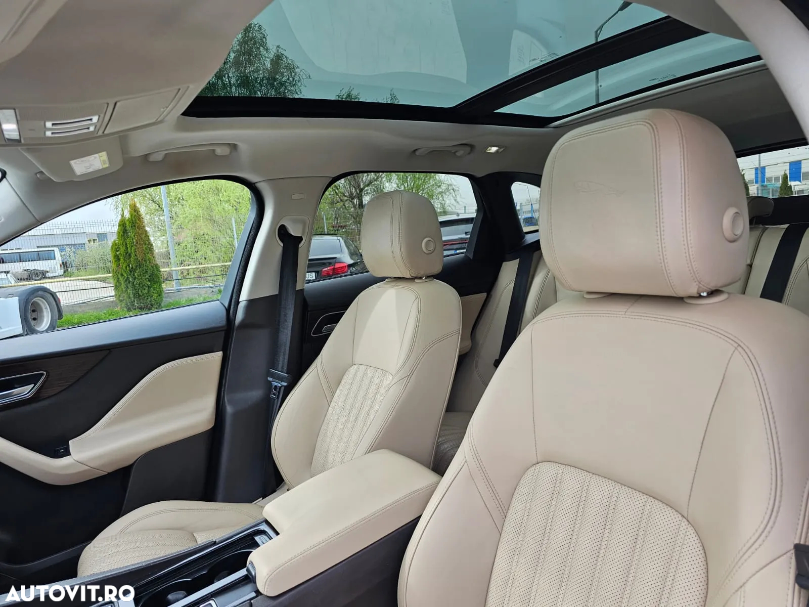 Jaguar F-Pace 20d AWD Prestige - 13