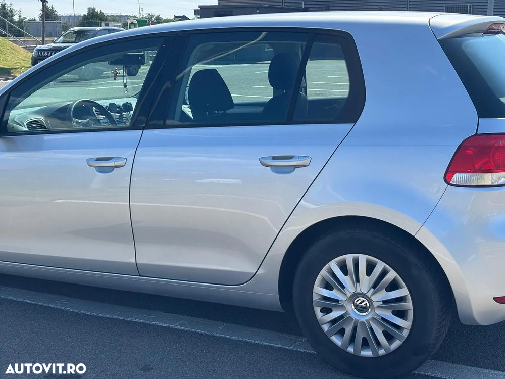 Volkswagen Golf 1.2 TSI Trendline DSG - 12