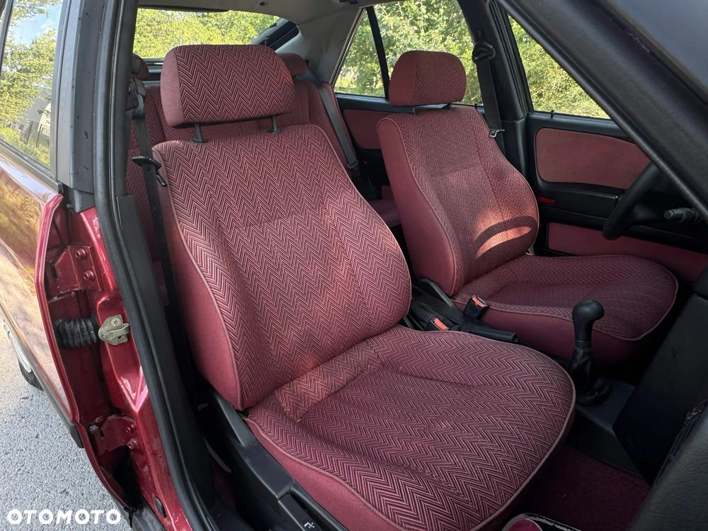 Lancia Delta 1600 LE - 10