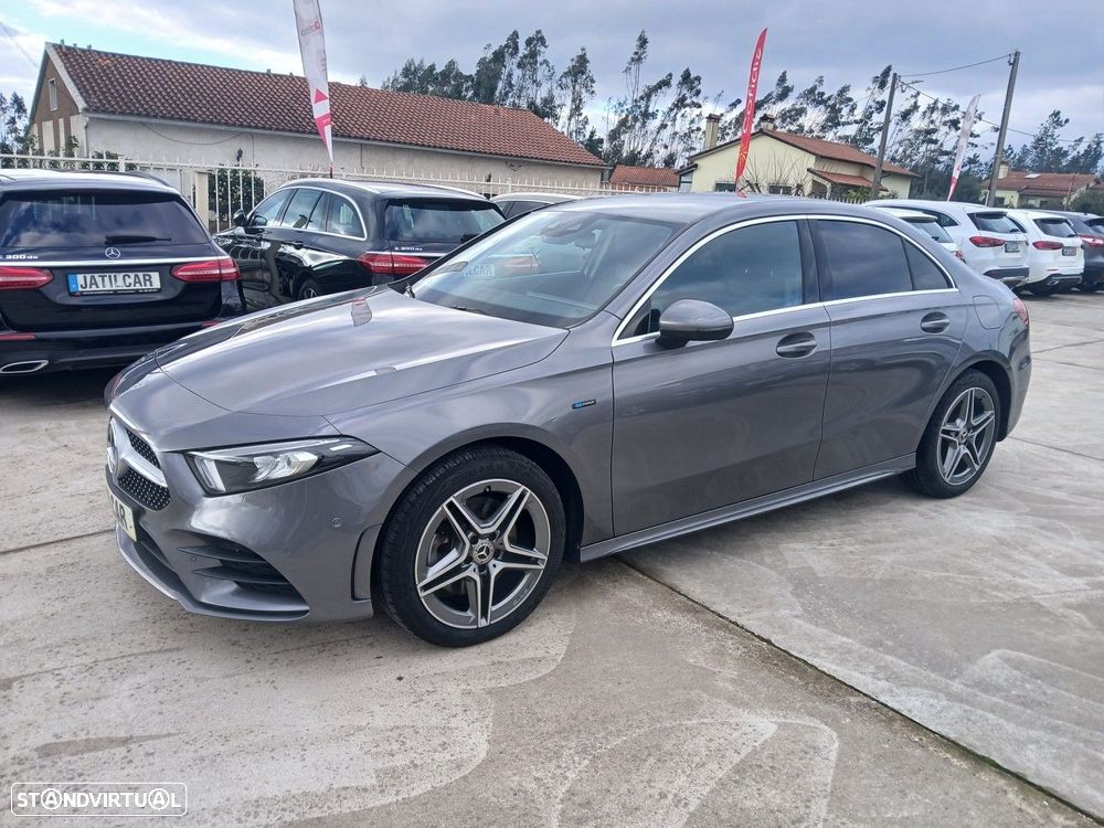 Mercedes-Benz A 250 e 8G-DCT Lim. Special Edition - 4