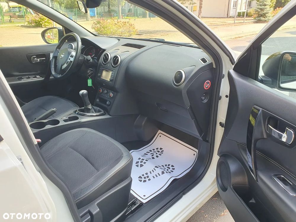 Nissan Qashqai 1.6 360 - 13