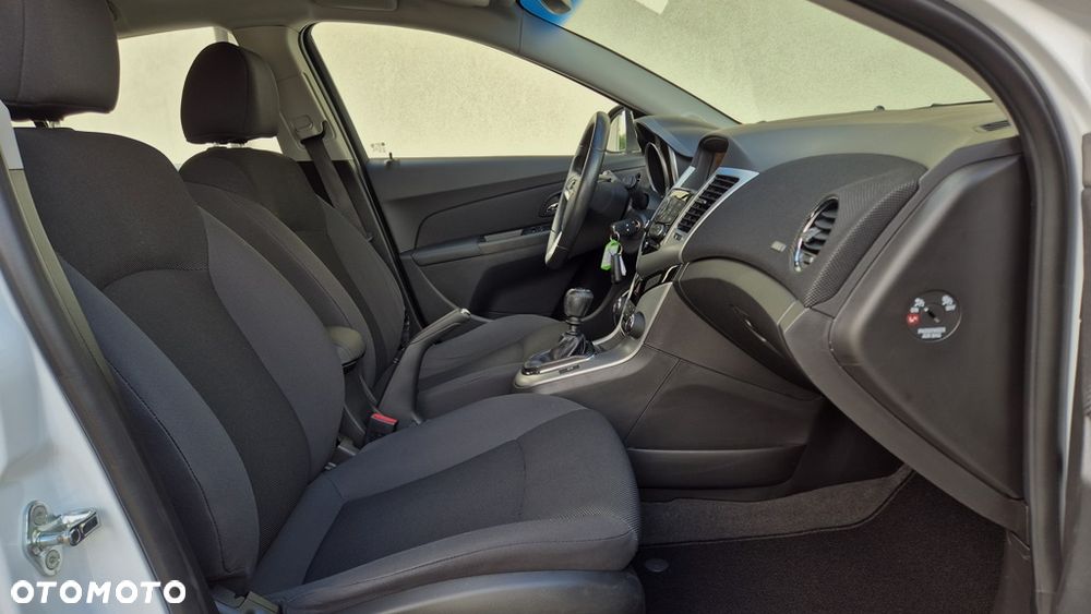 Chevrolet Cruze 1.6 LT+ - 19
