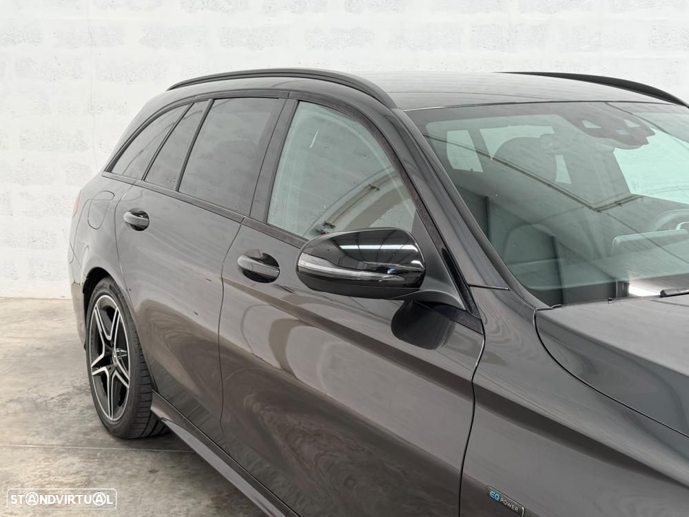 Mercedes-Benz C 300 de AMG Line - 13