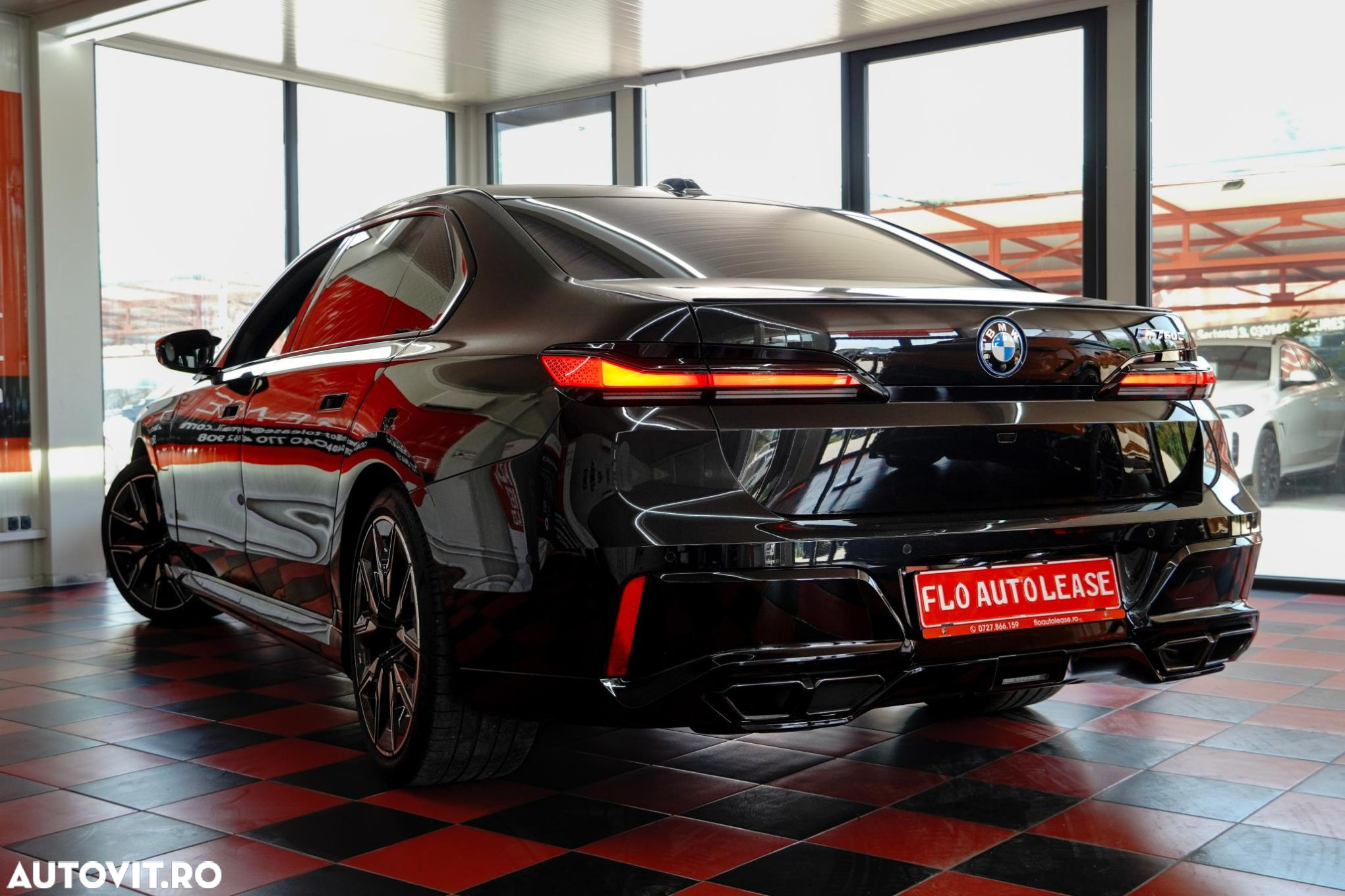 BMW Seria 7 - 13