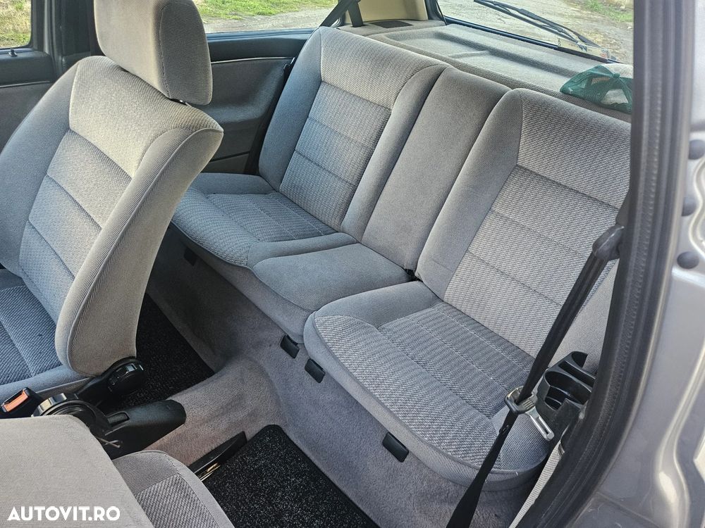 Volkswagen Golf CL - 5