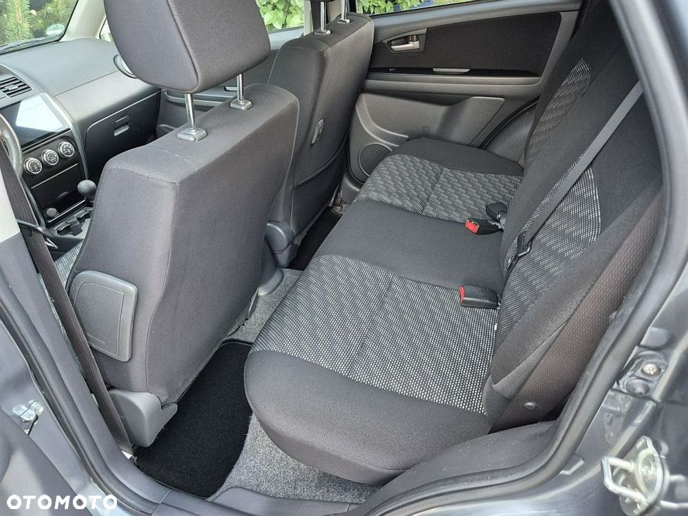 Suzuki SX4 1.6 VVT Streetline 4x2 Club - 20