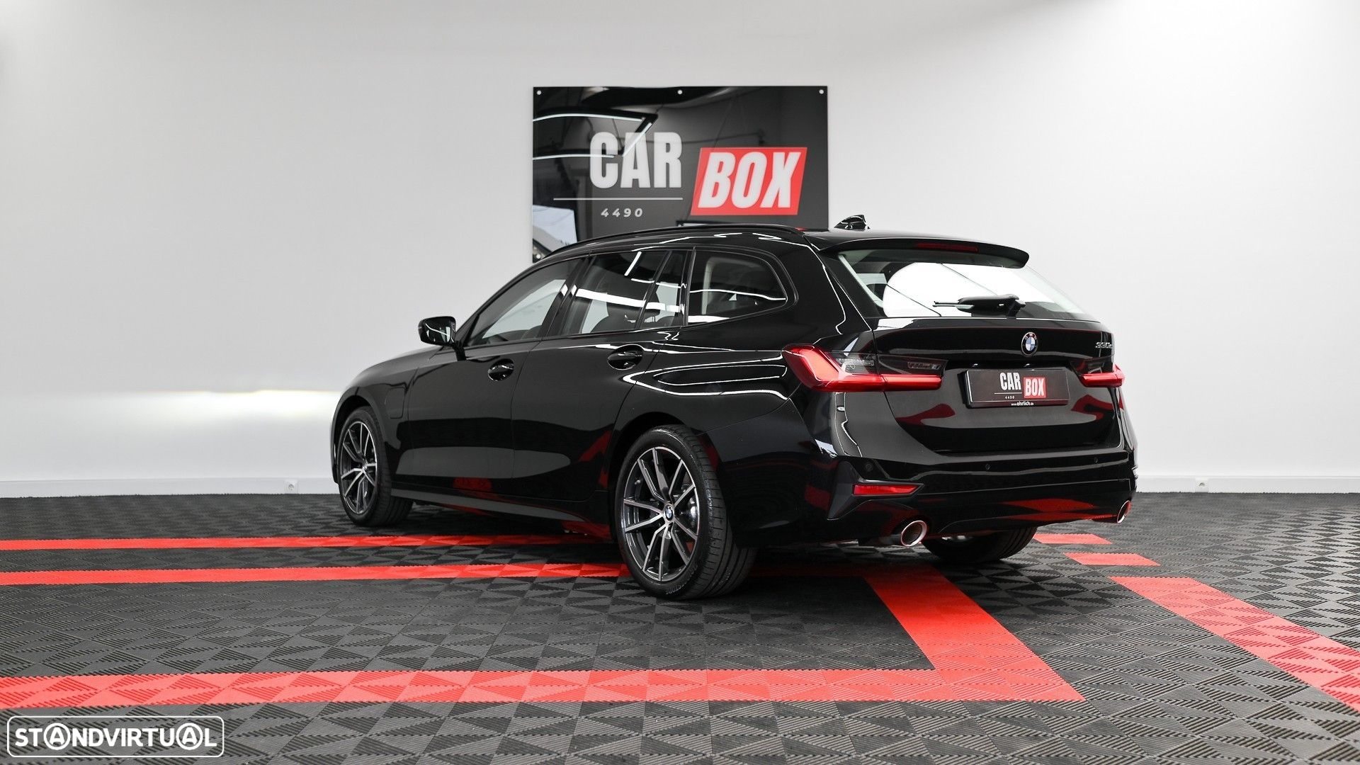 BMW 330 e Touring Line Sport Auto - 17