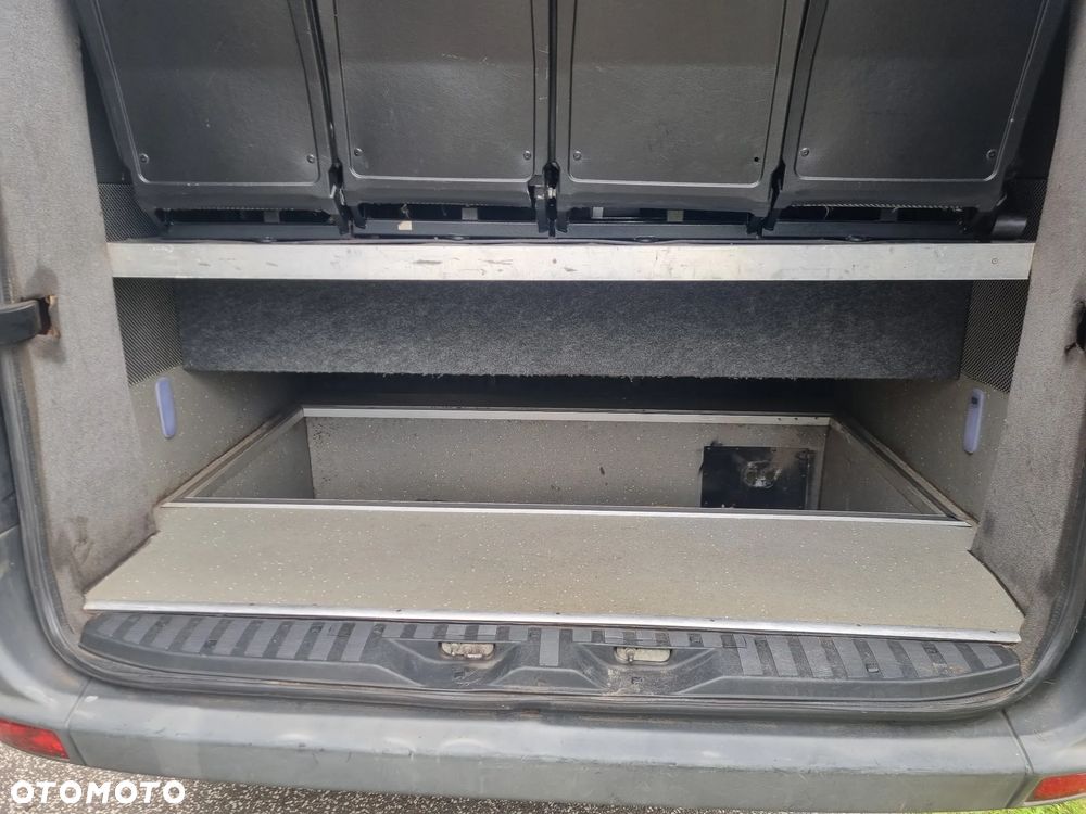 Mercedes-Benz Sprinter - 5