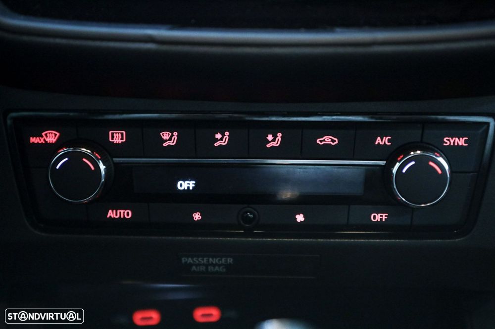 SEAT Ibiza 1.0 TSI FR DSG - 25