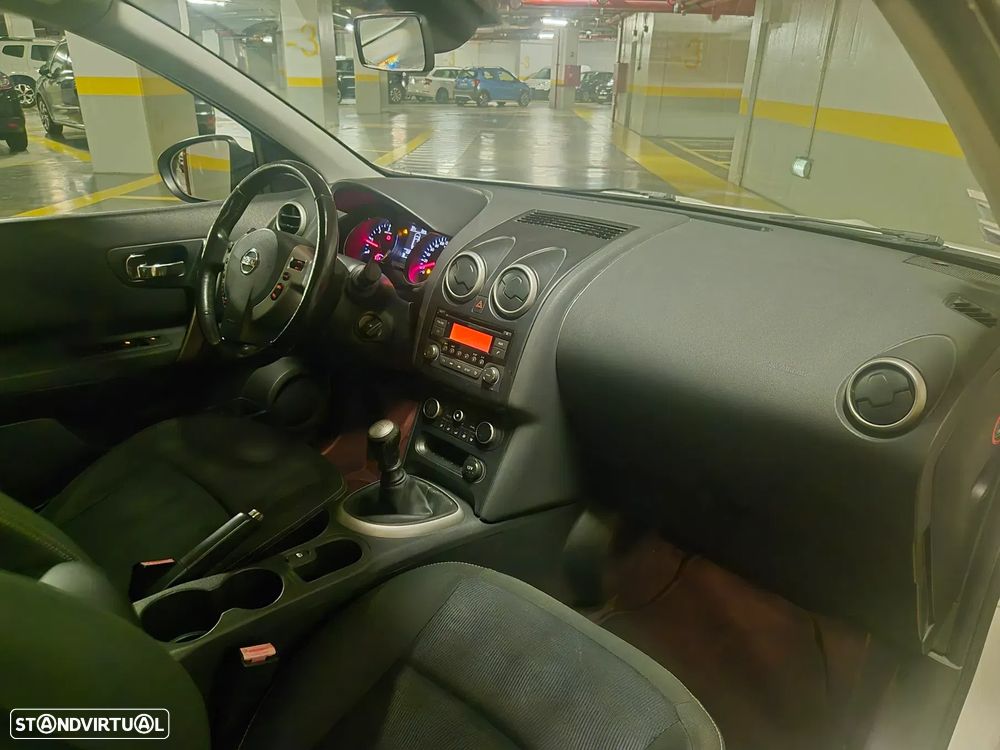 Nissan Qashqai +2 1.5 dCi Tekna Premium 17 - 37