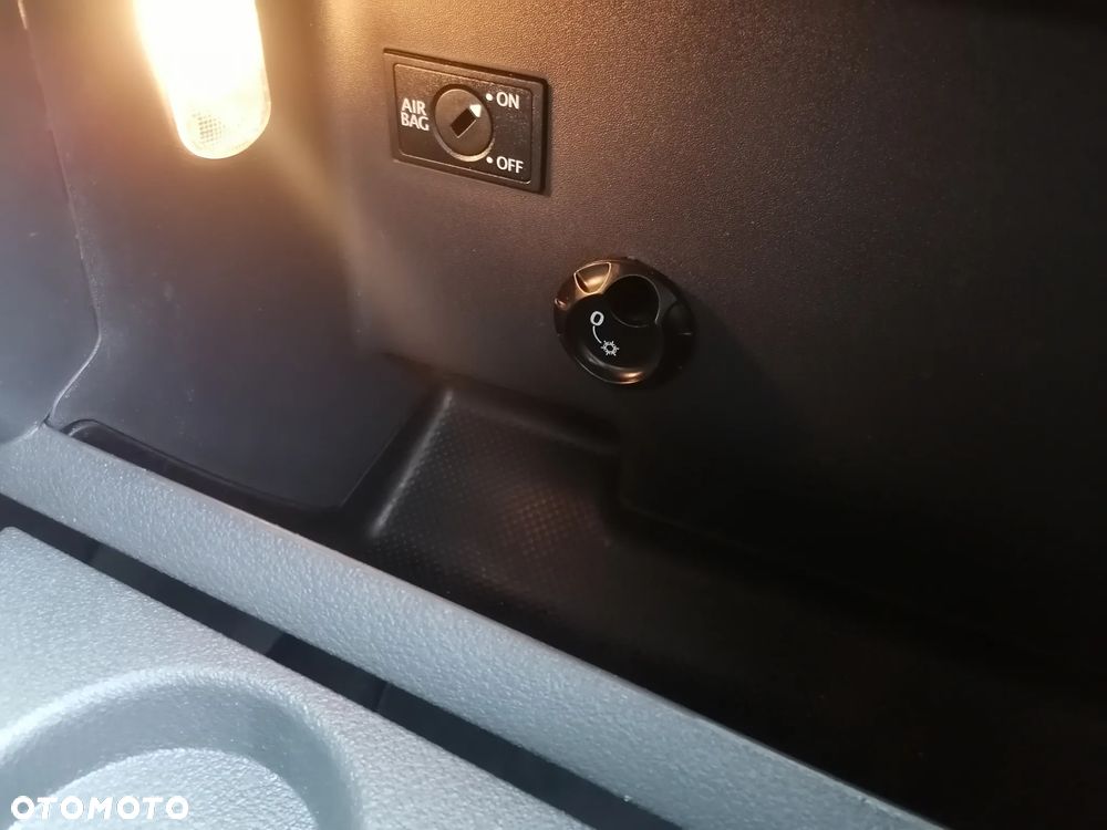 Volkswagen Touran - 15