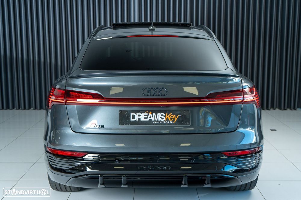 Audi Q8 e-Tron Sportback 55 quattro S line - 37