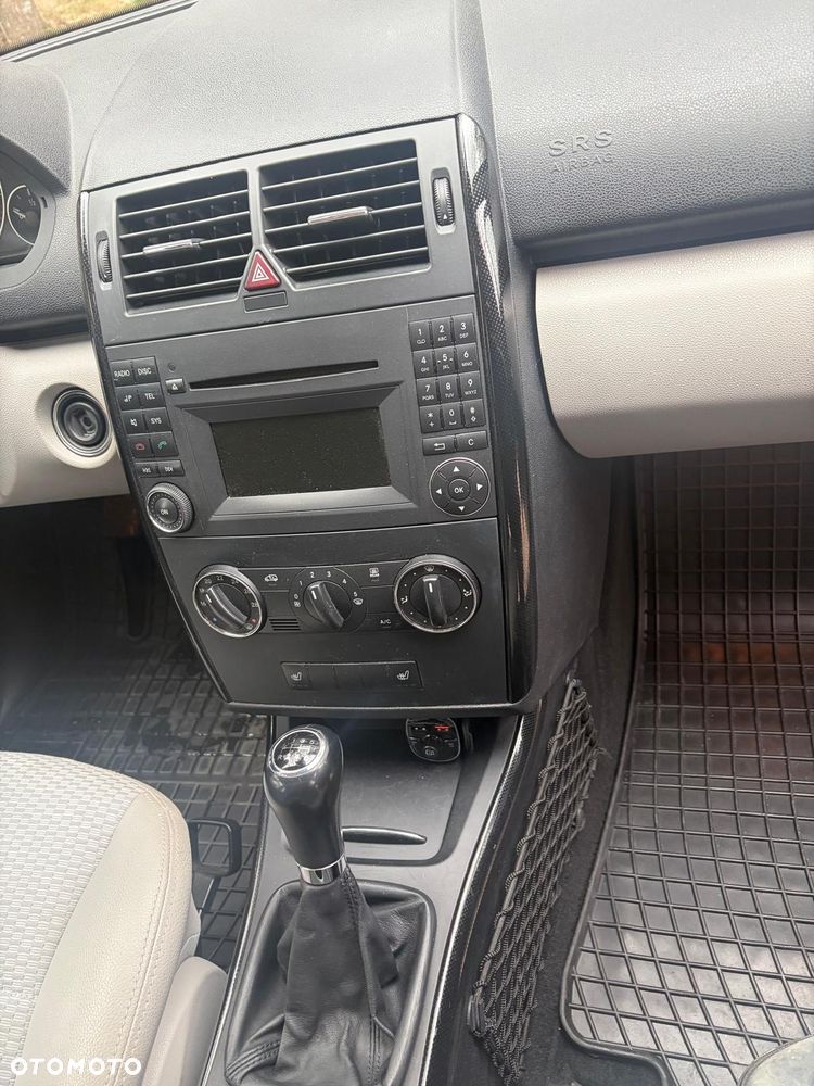 Mercedes-Benz Klasa A 180 CDI Elegance EU5 - 14