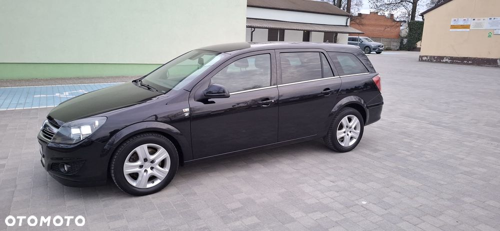 Opel Astra 1.9 CDTI Sport - 2