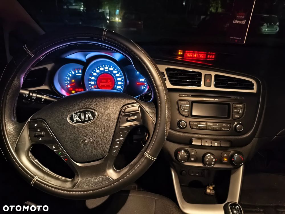 Kia Ceed 1.4 CRDi M - 8