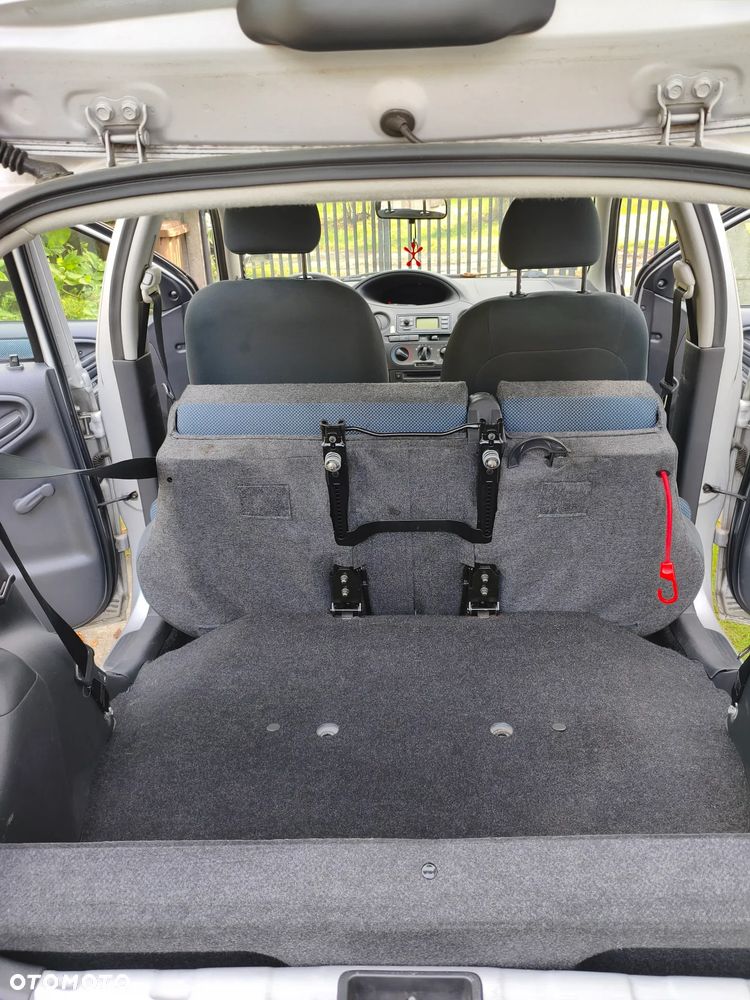 Toyota Yaris 1.0 Unlimited - 16