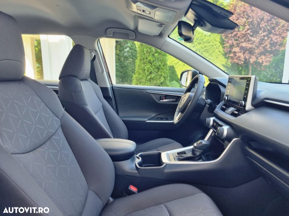 Toyota RAV4 - 13