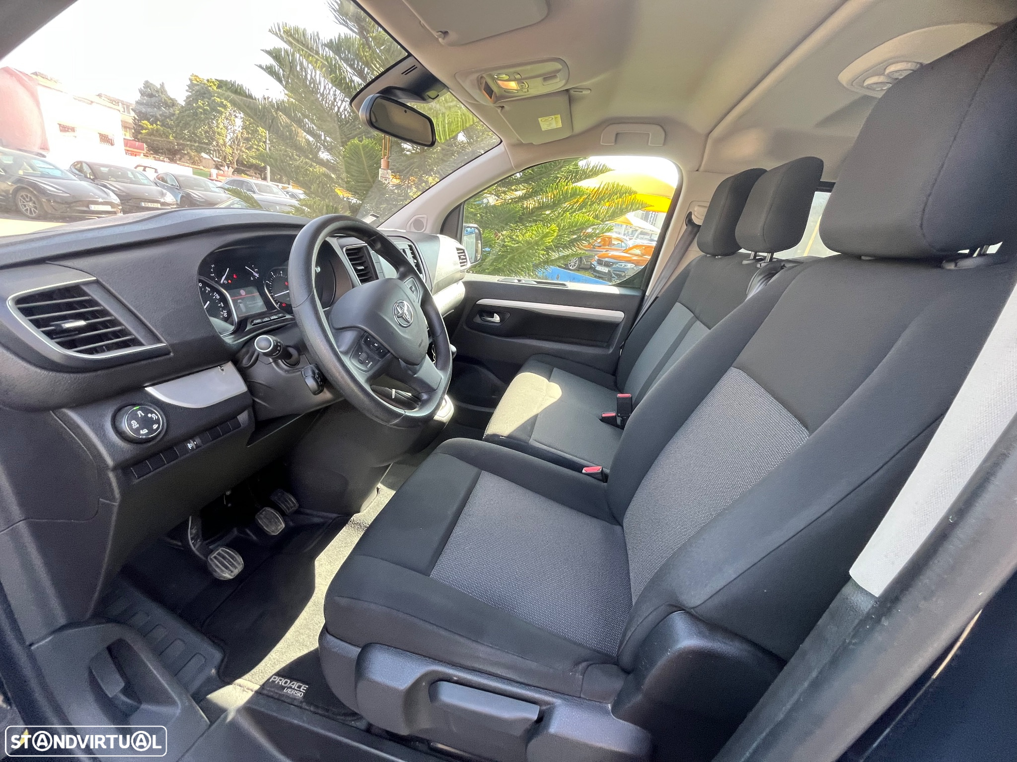 Toyota Proace Verso 1.5 D-4D L2 1.2T Comfort 9L PDL - 28