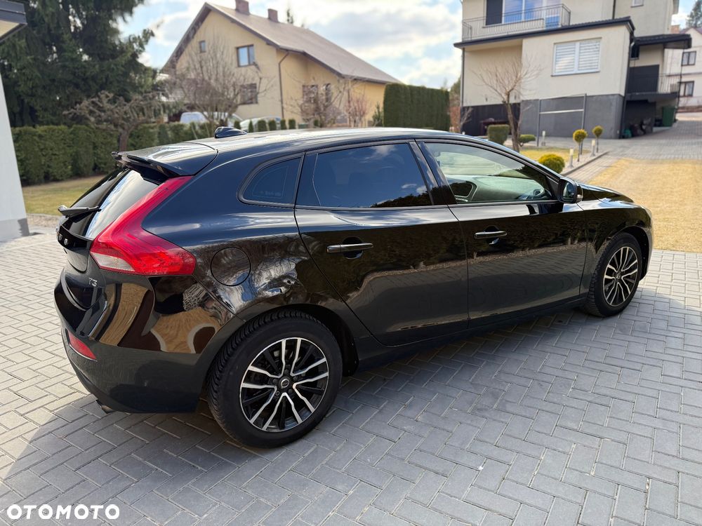 Volvo V40 T3 Drive-E Momentum - 5