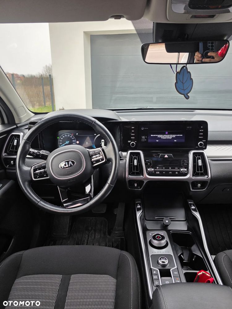 Kia Sorento 1.6 T-GDI HEV L 7os - 13
