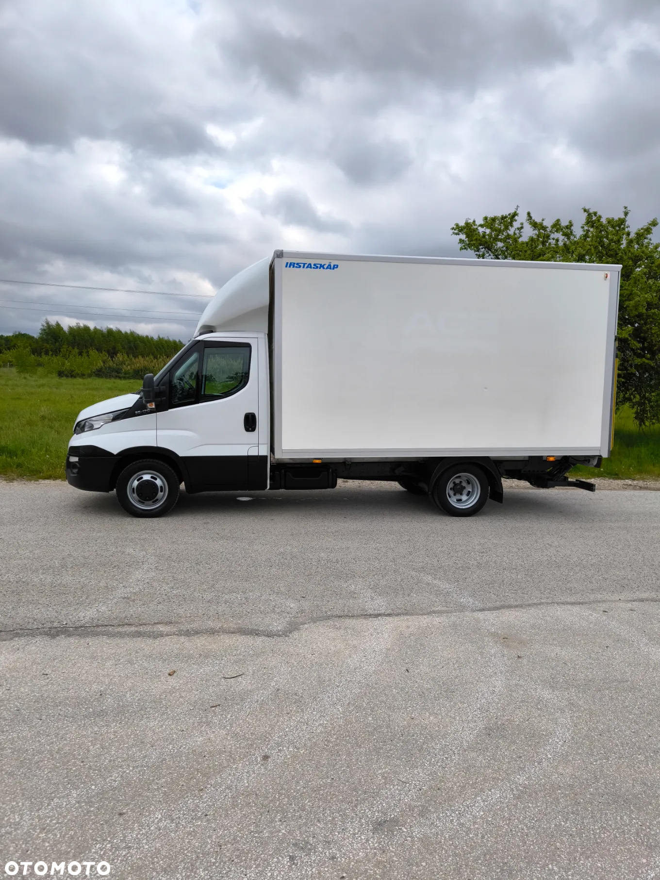 Iveco 35C17 Cena: 66500 zł netto Kontener Izoterma Klimatronic - 6