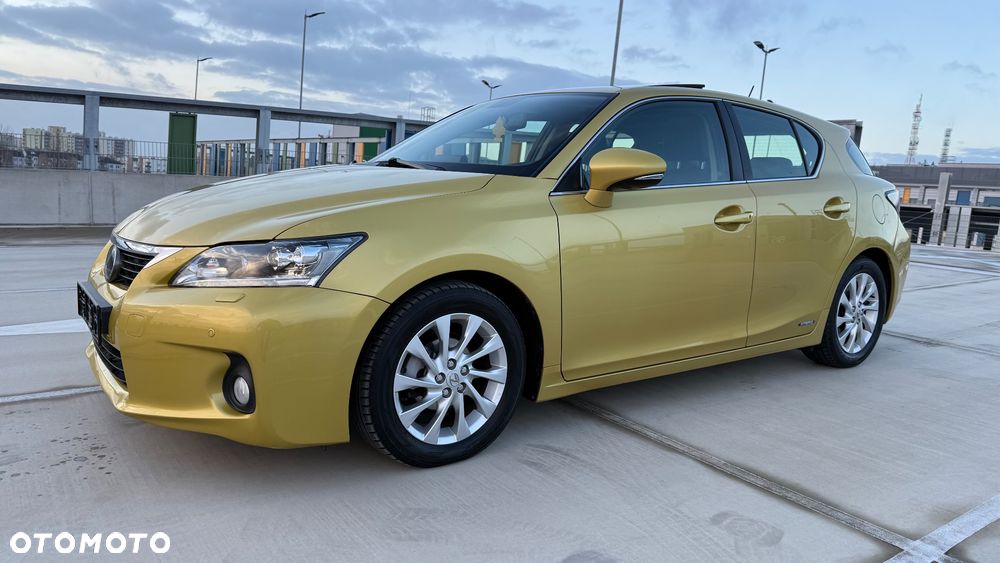 Lexus CT 200h Prestige - 3