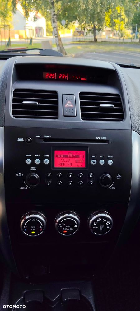 Suzuki SX4 1.6 VVT 4x2 Comfort Dance - 24