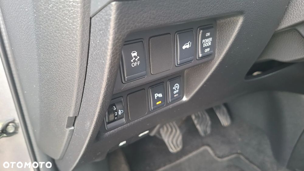 Nissan X-Trail - 14