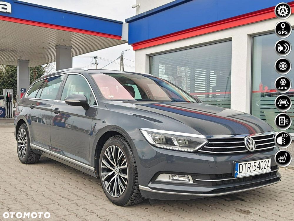 Volkswagen Passat - 1