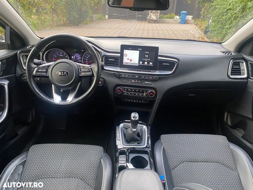 Kia Ceed 1.0 T-GDI ISG Platinum Edition - 17