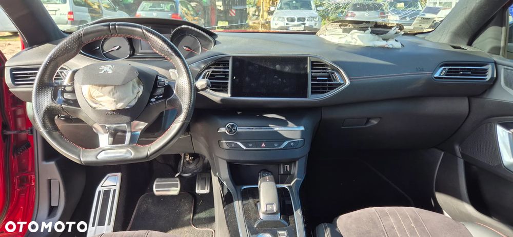 Peugeot 308 1.2 PureTech GPF GT Pack S&S EAT8 - 26