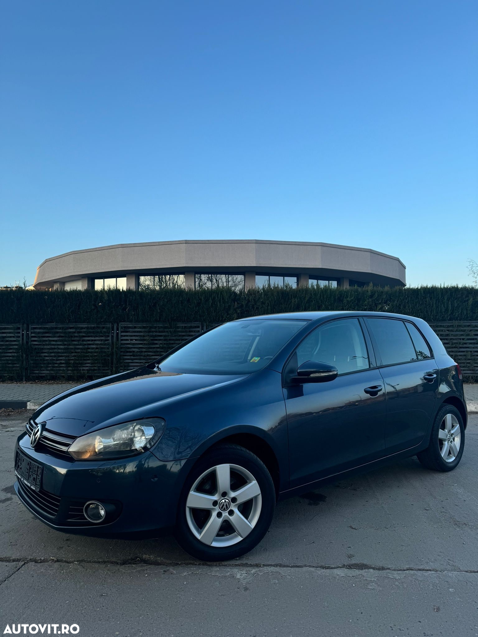 Volkswagen Golf 1.2 TSI BMT Highline - 2