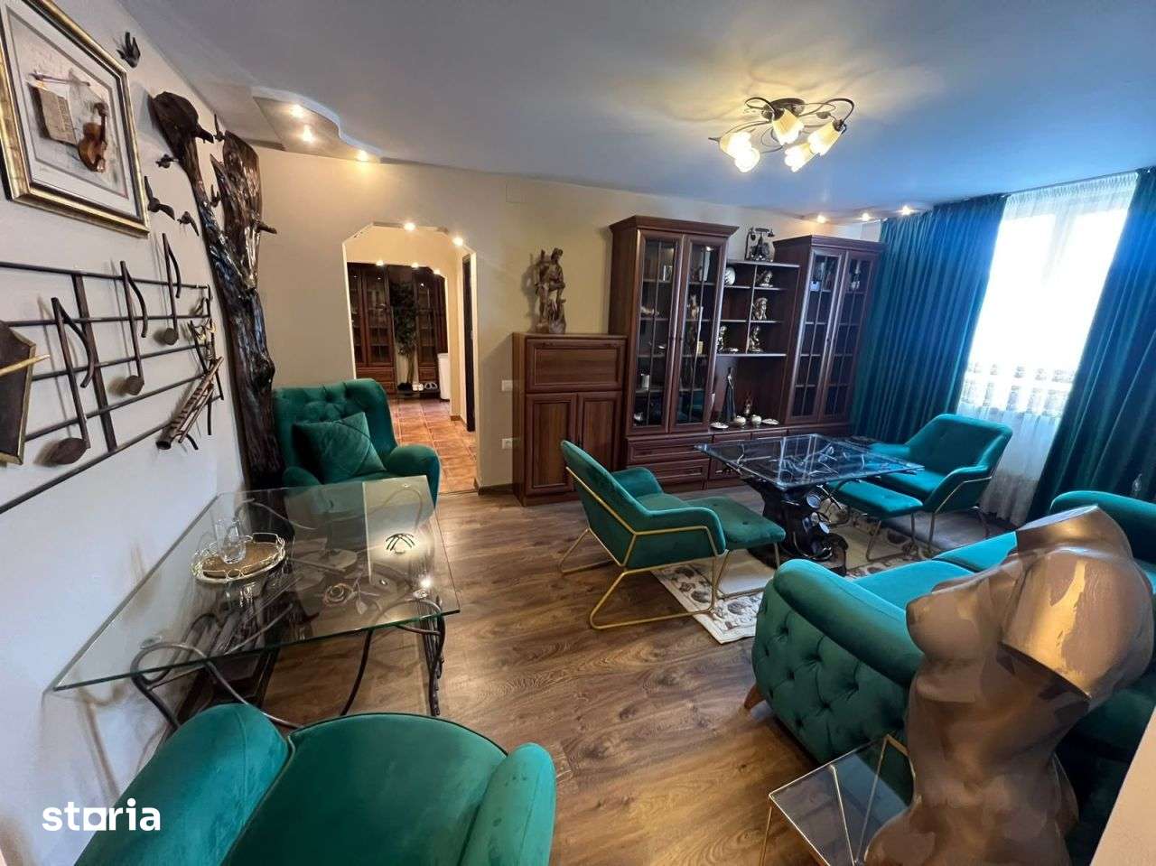 Apartament renovat complet, 69 mp, etaj 8 – Zona Semiluna, Darmanest — fotografia 1