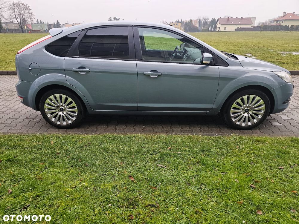 Ford Focus 1.6 16V Titanium - 10