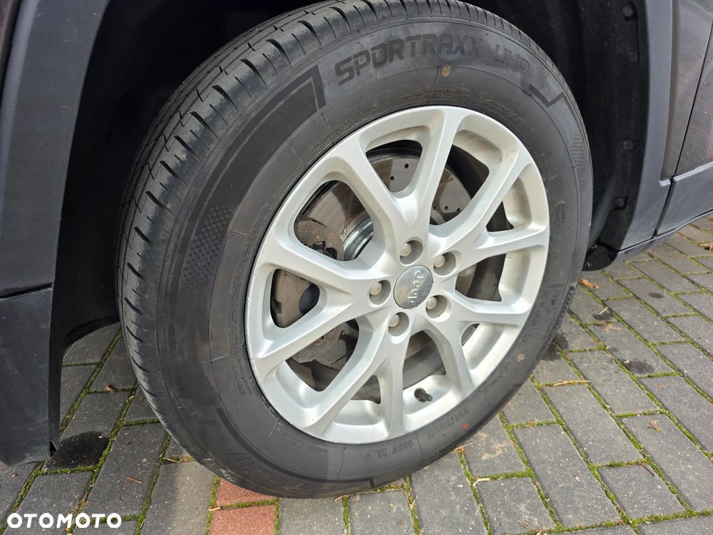 Jeep Cherokee - 7