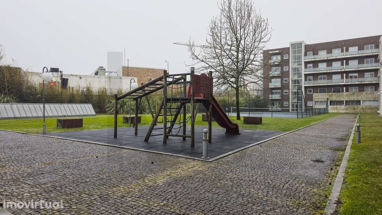 Apartamento T3 condomínio fechado com piscina, a 1 km da praia Vila do - Grande imagem: 2/37