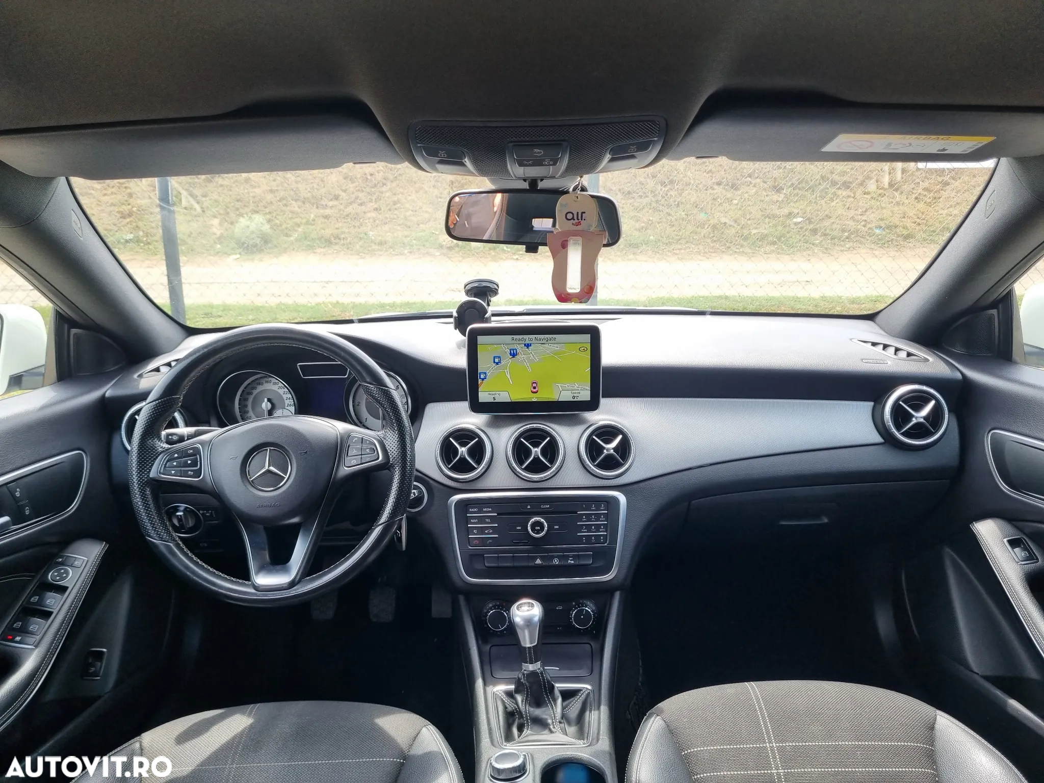 Mercedes-Benz CLA - 17