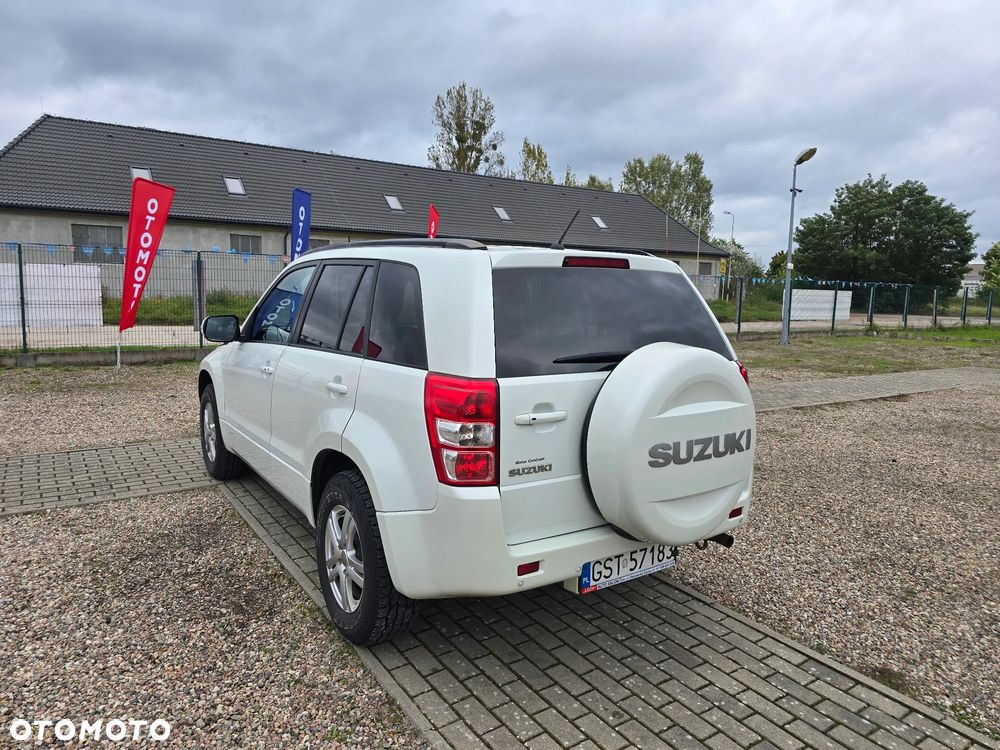 Suzuki Grand Vitara 2.4 Premium - 8