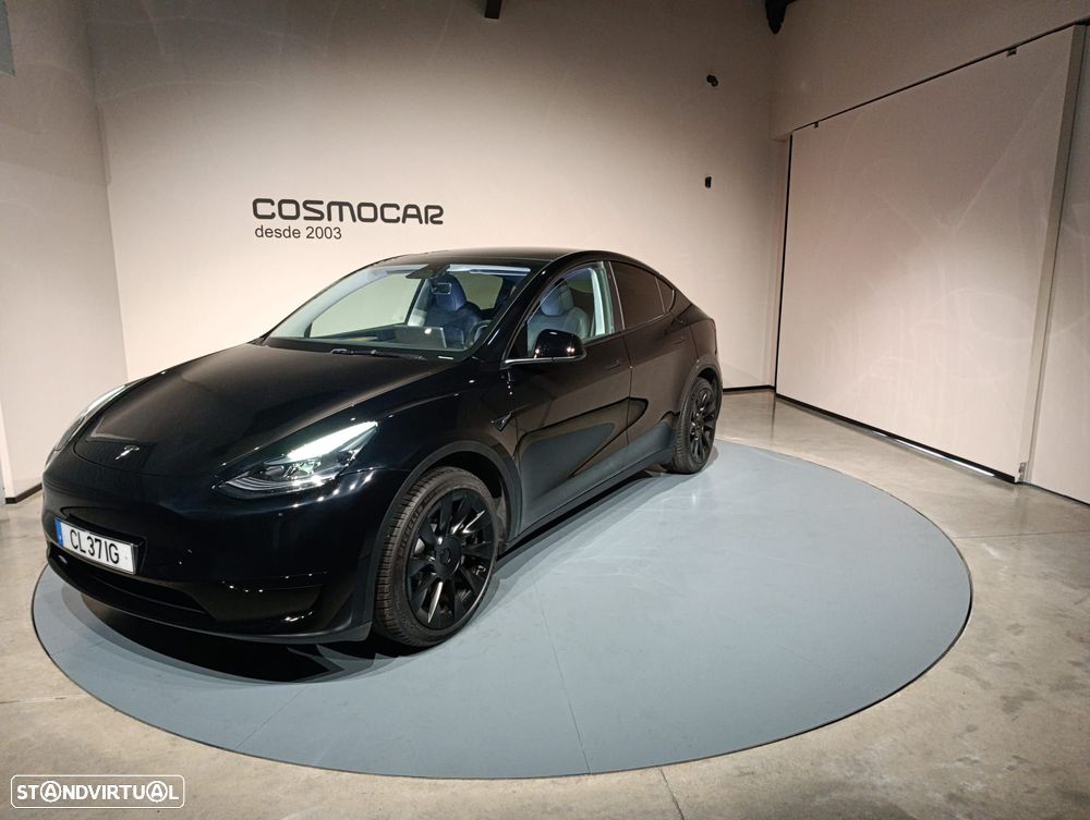 Tesla Model Y RWD - 2
