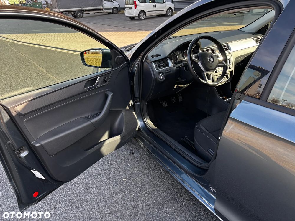 Skoda RAPID 1.6 TDI DPF Ambition - 8