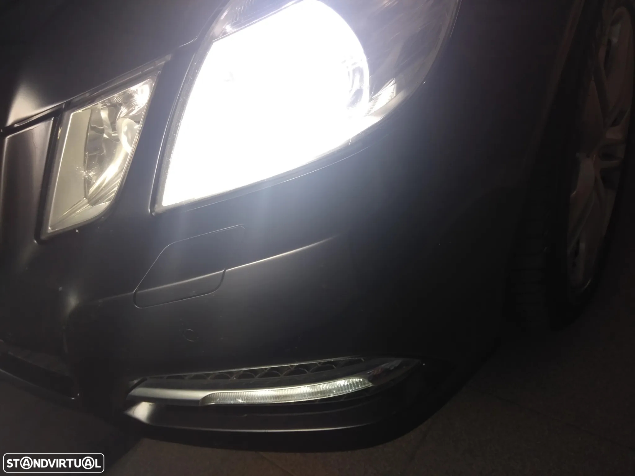 Mercedes-Benz E 250 CDi Avantgarde BlueEfficiency Auto. - 4