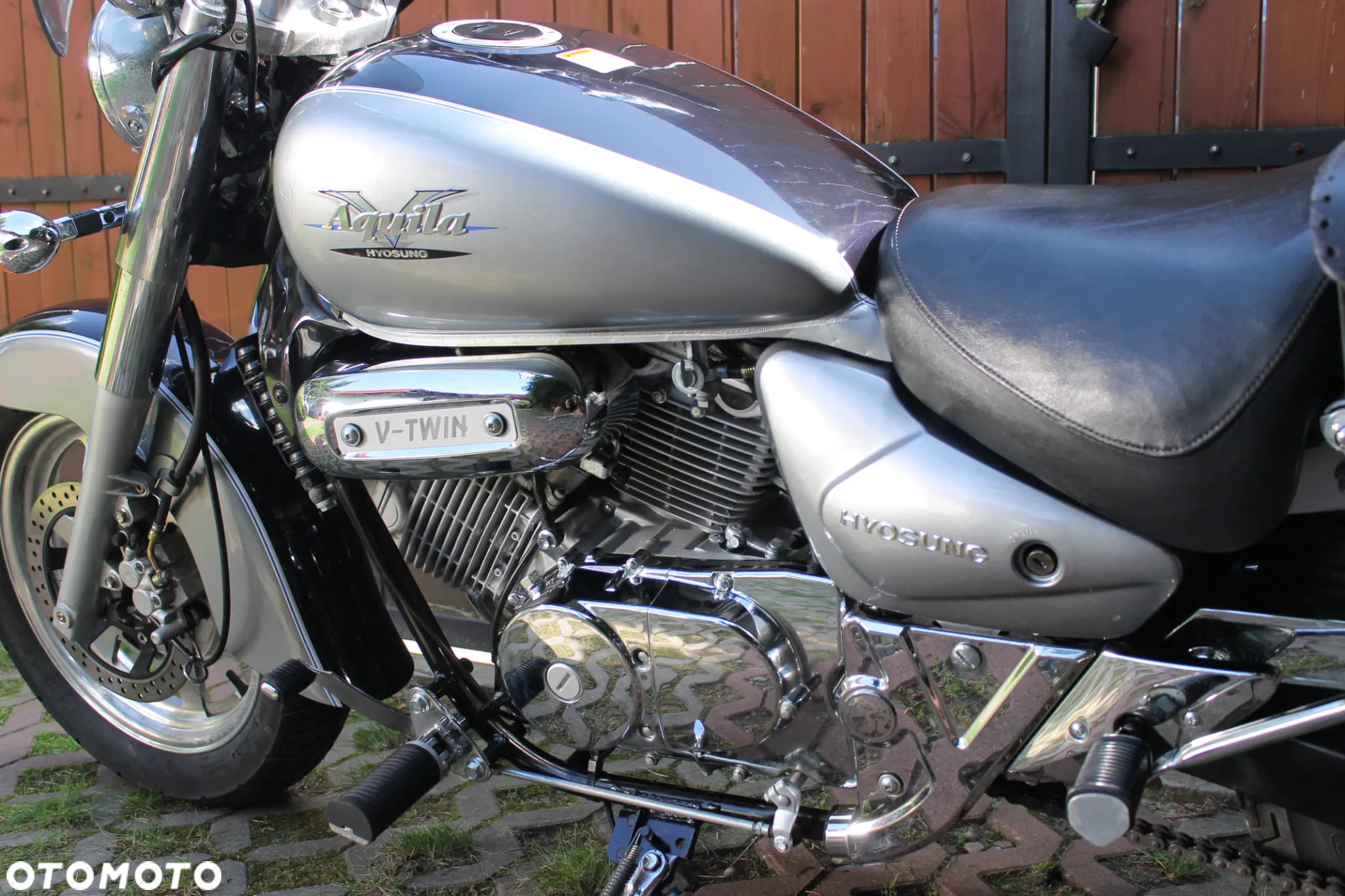 Hyosung GV - 5