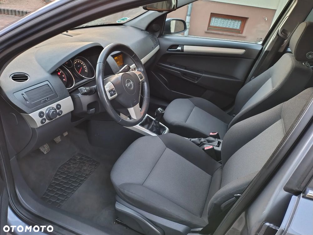 Opel Astra 1.6 Easytronic NAVI - 16