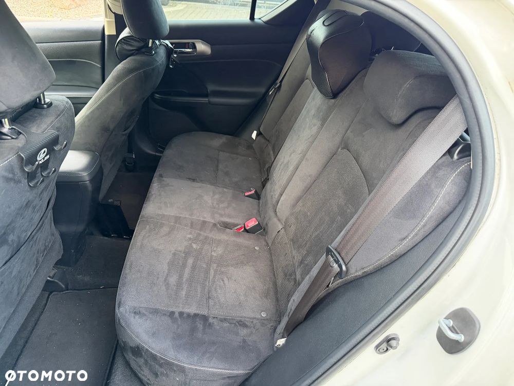 Lexus CT 200h Prestige - 23