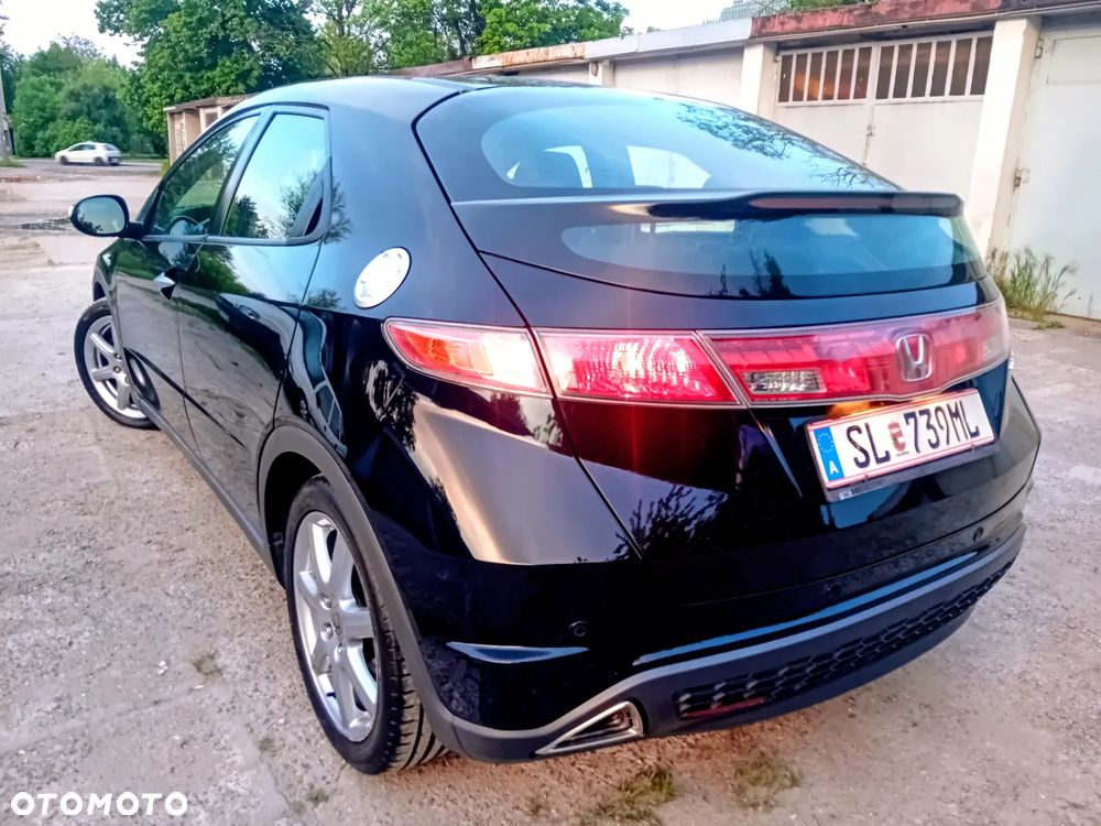 Honda Civic 1.8i-VTEC Executive - 3